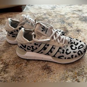 Adidas Swift Run sneakers, size 8, NWT, leopard print
